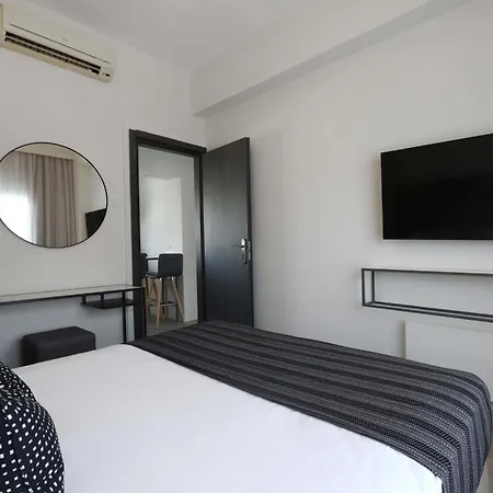 Phaedrus Living Mini Art House Rivera Apartment